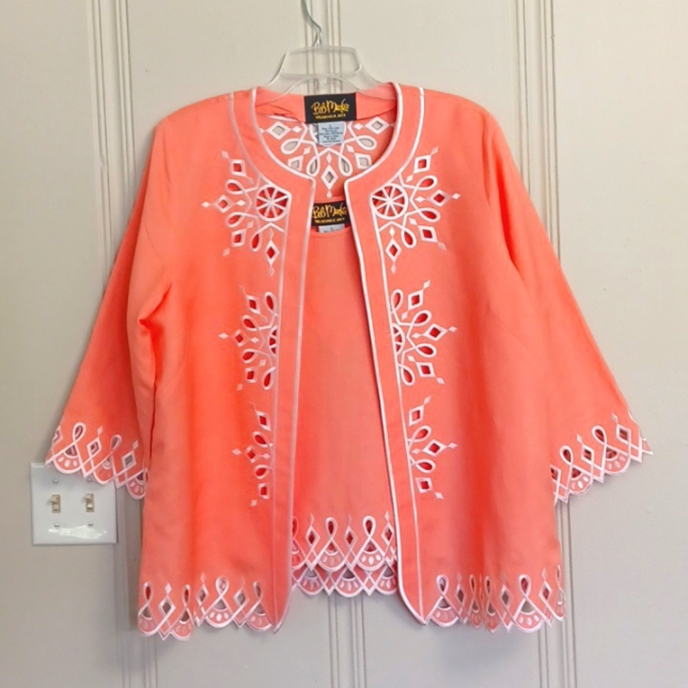NWT's Bob Mackie 2 Piece Set Tank & Jacket Peach, White Embroidery, Cutouts